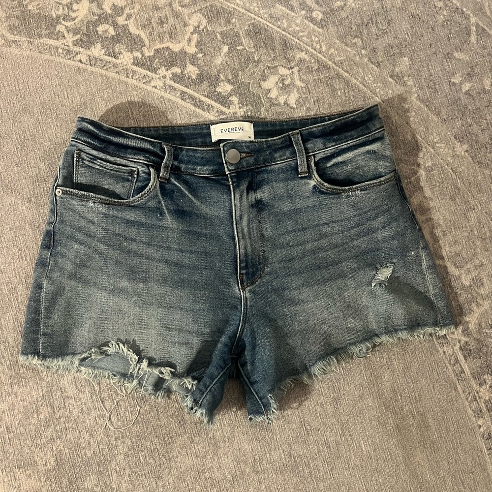 Evereve Distressed Blue Jean Shorts size 30